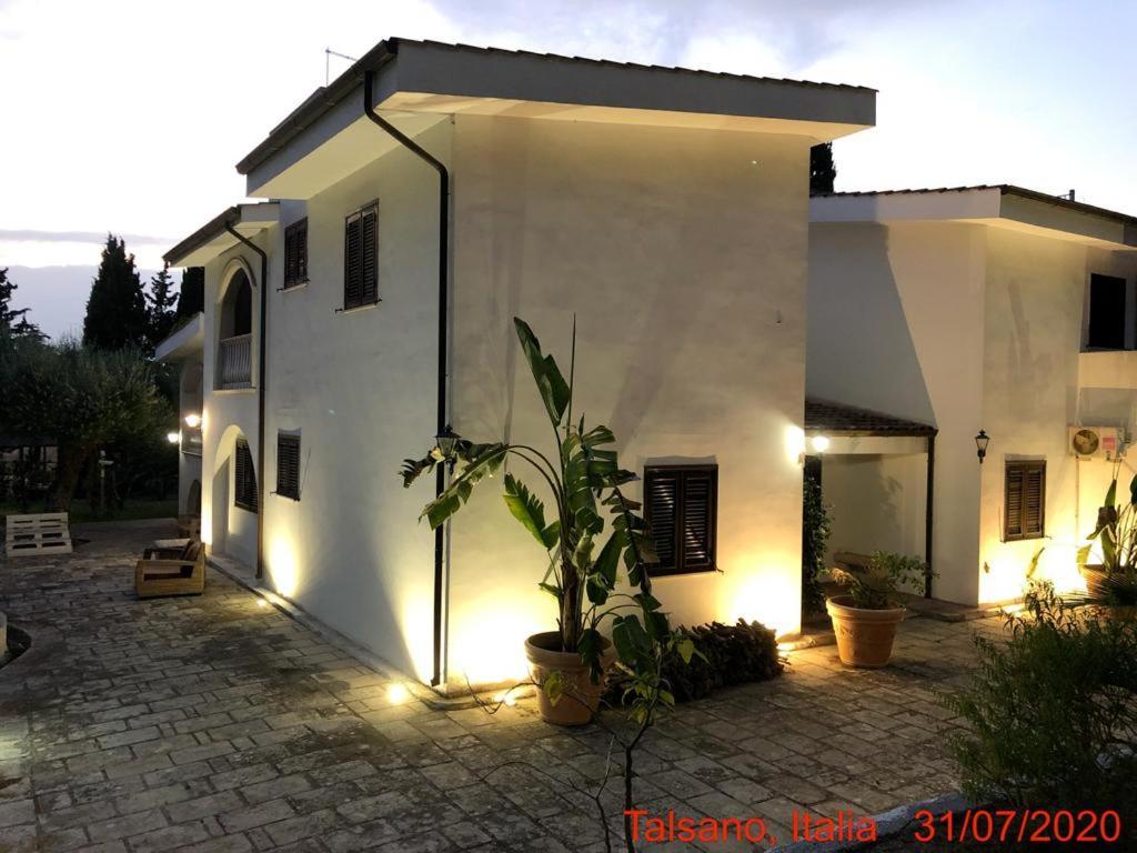 Relais Villa Lama Boutique Hotel Taranto Eksteriør billede